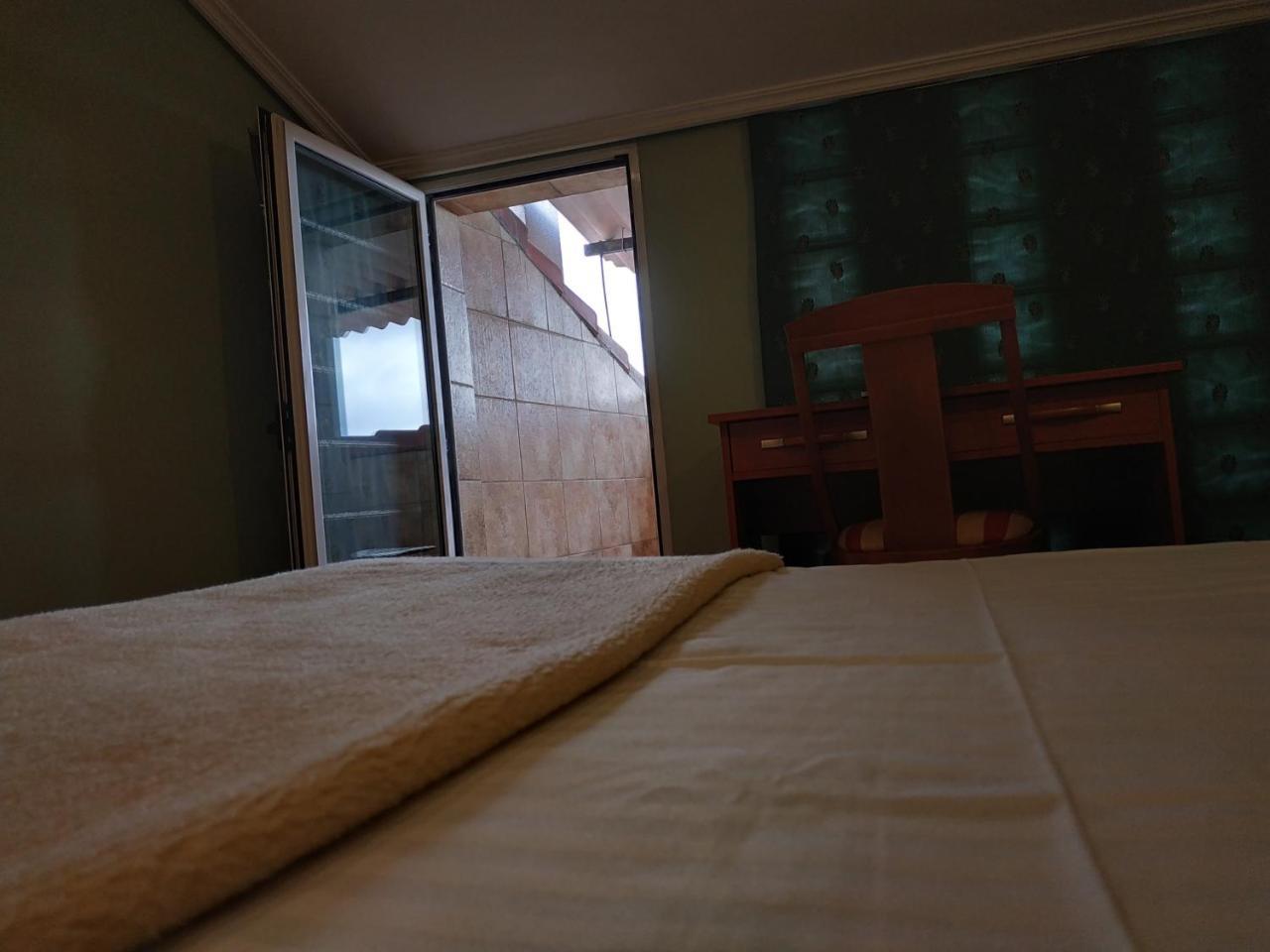 Hotel Real De Castilla تورذيسييّس المظهر الخارجي الصورة